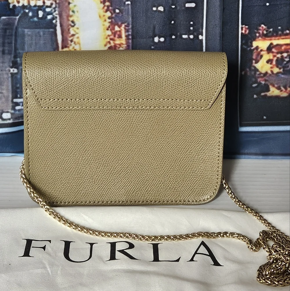 Furla Olive Green Metropolis Crossbody Bag Includes Dust Bag EUC - Picture 2 of 9